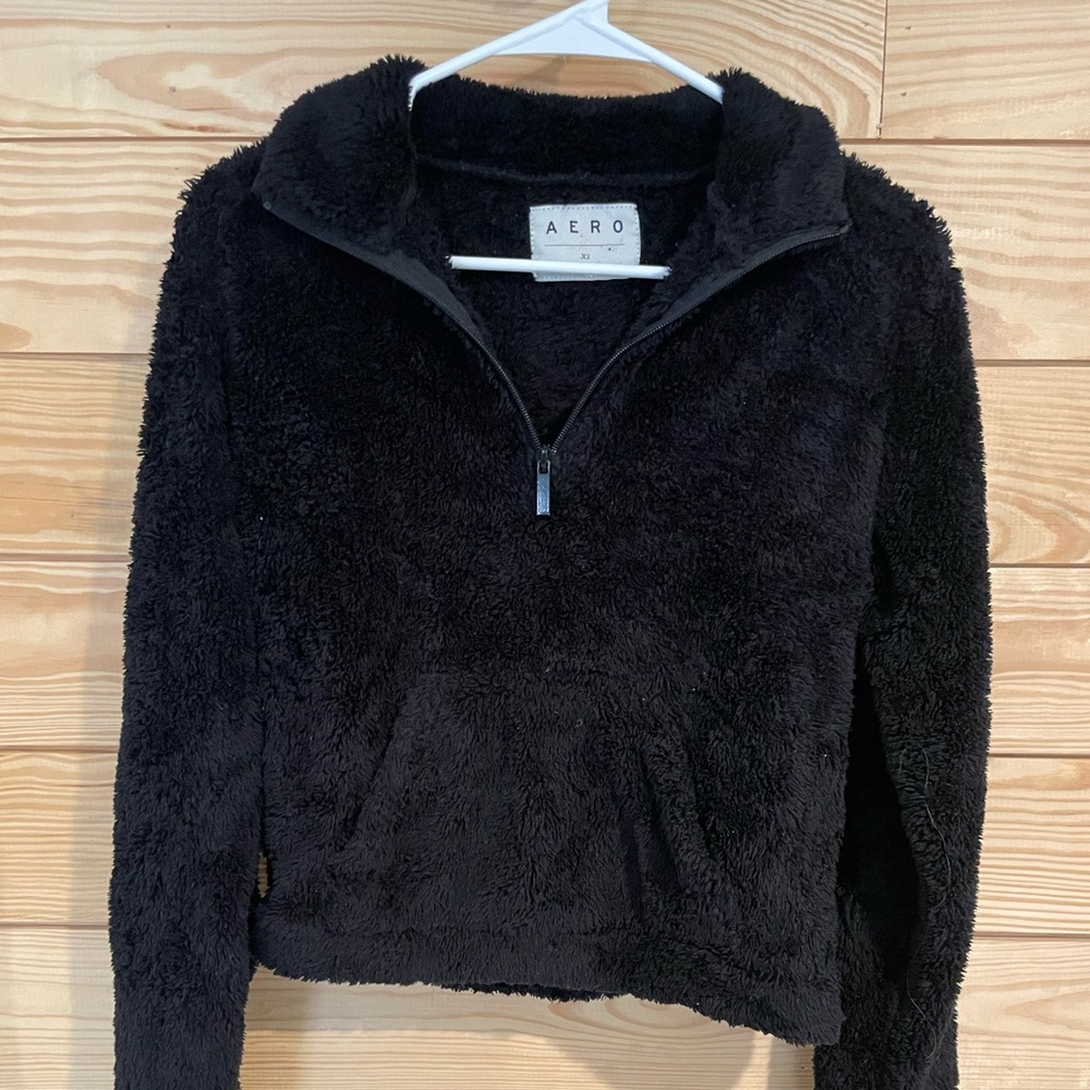 Cropped quarter zip